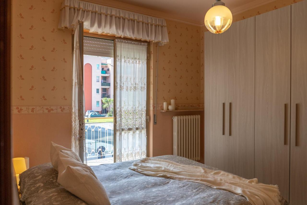 Pietra Ligure Downtown Convenience -Free Parking Apartamento Exterior foto